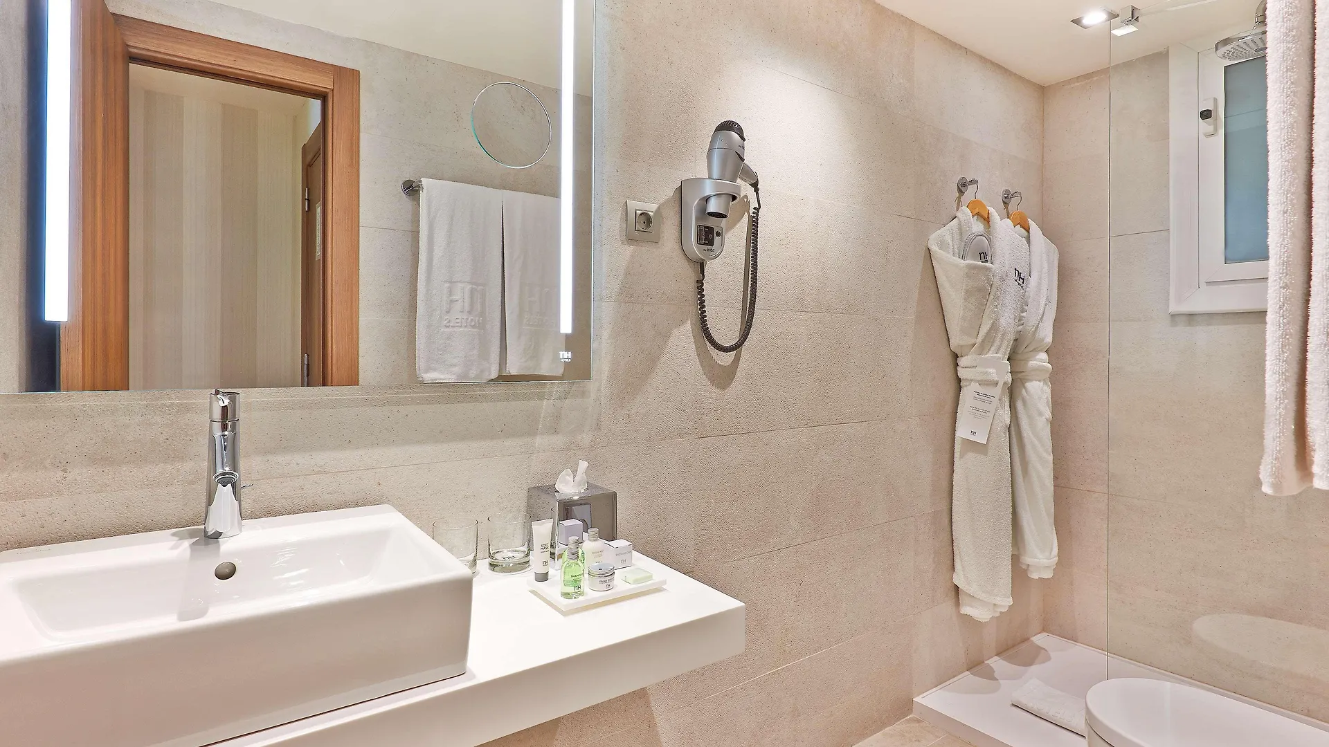 ***  Hotel Nh Barcelona Les Corts Spagna