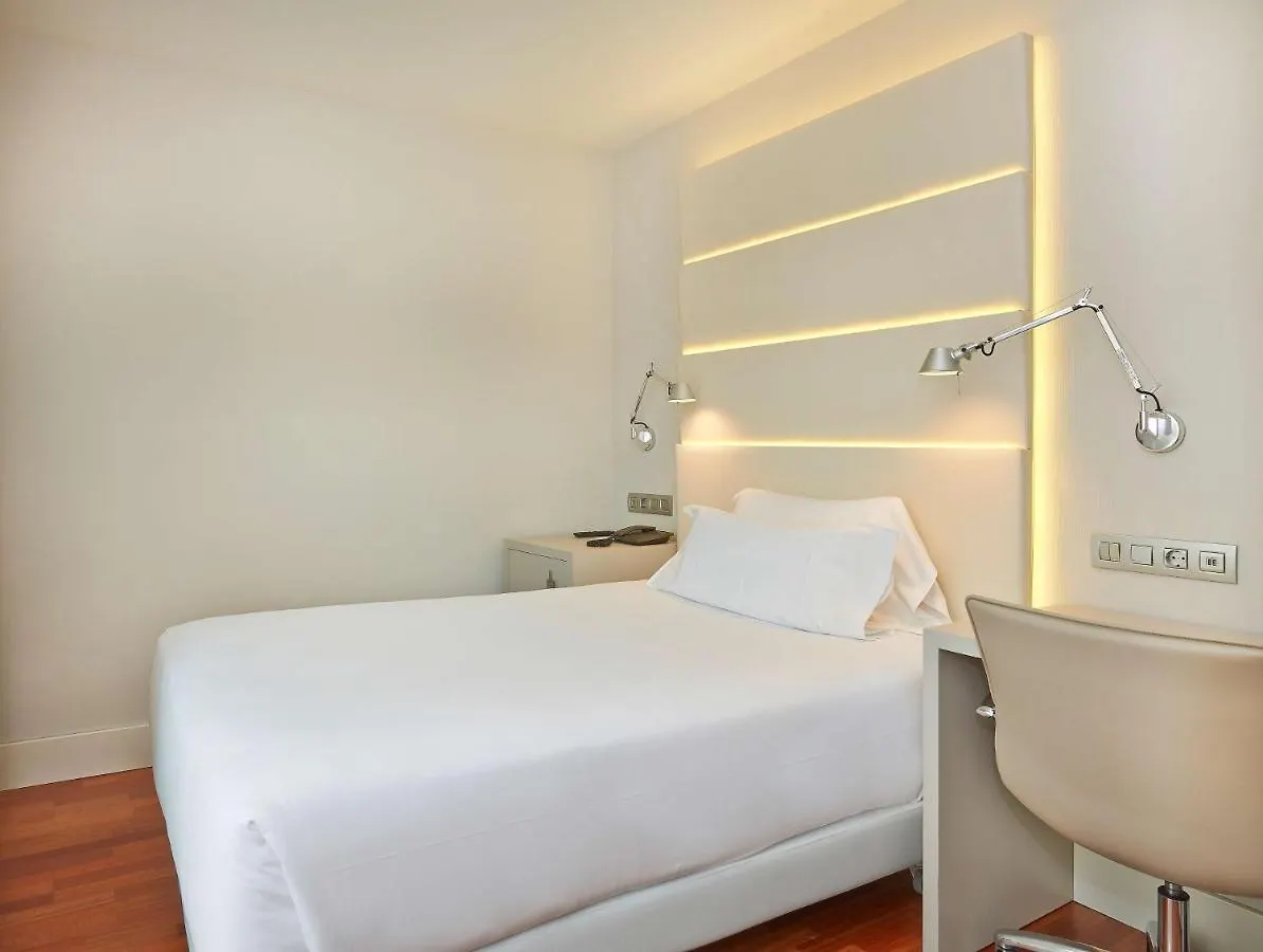 Nh Barcelona Les Corts Hotel