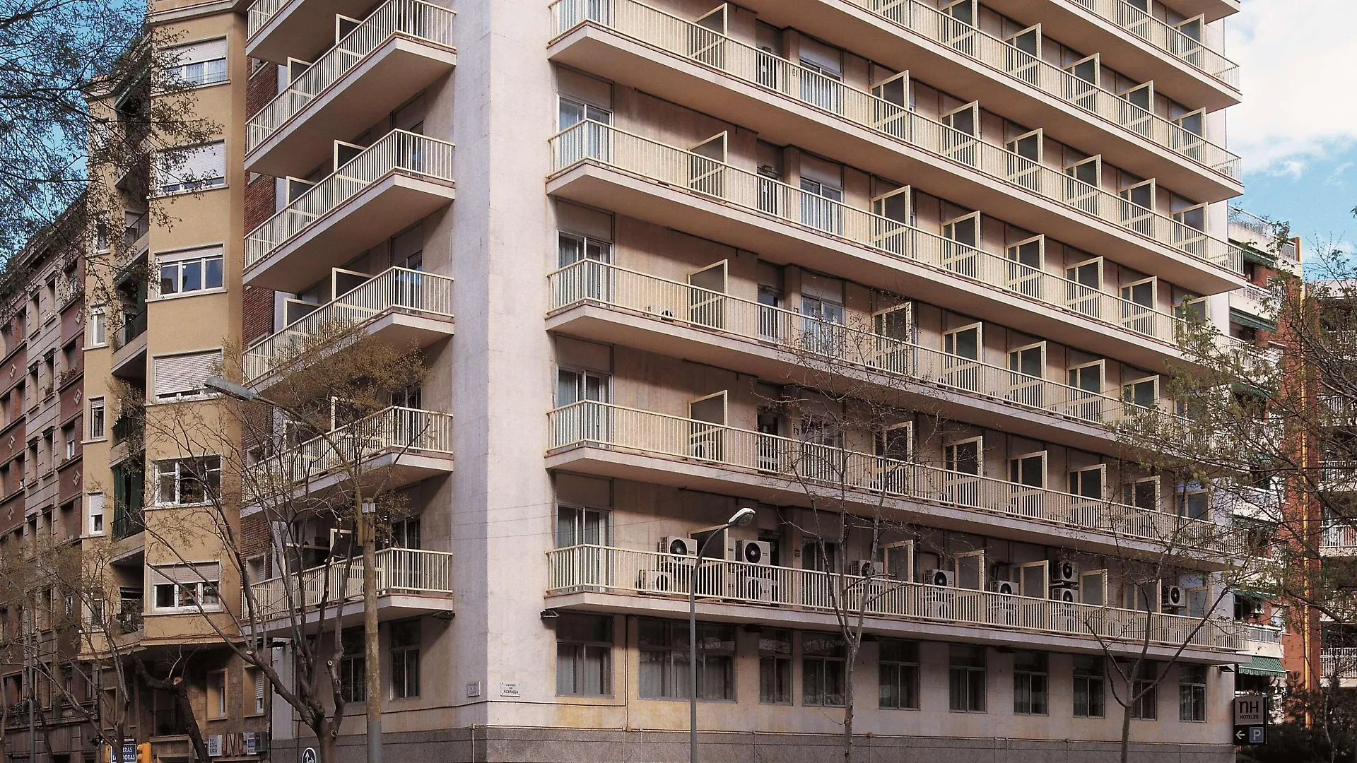 Nh Barcelona Les Corts Hotel