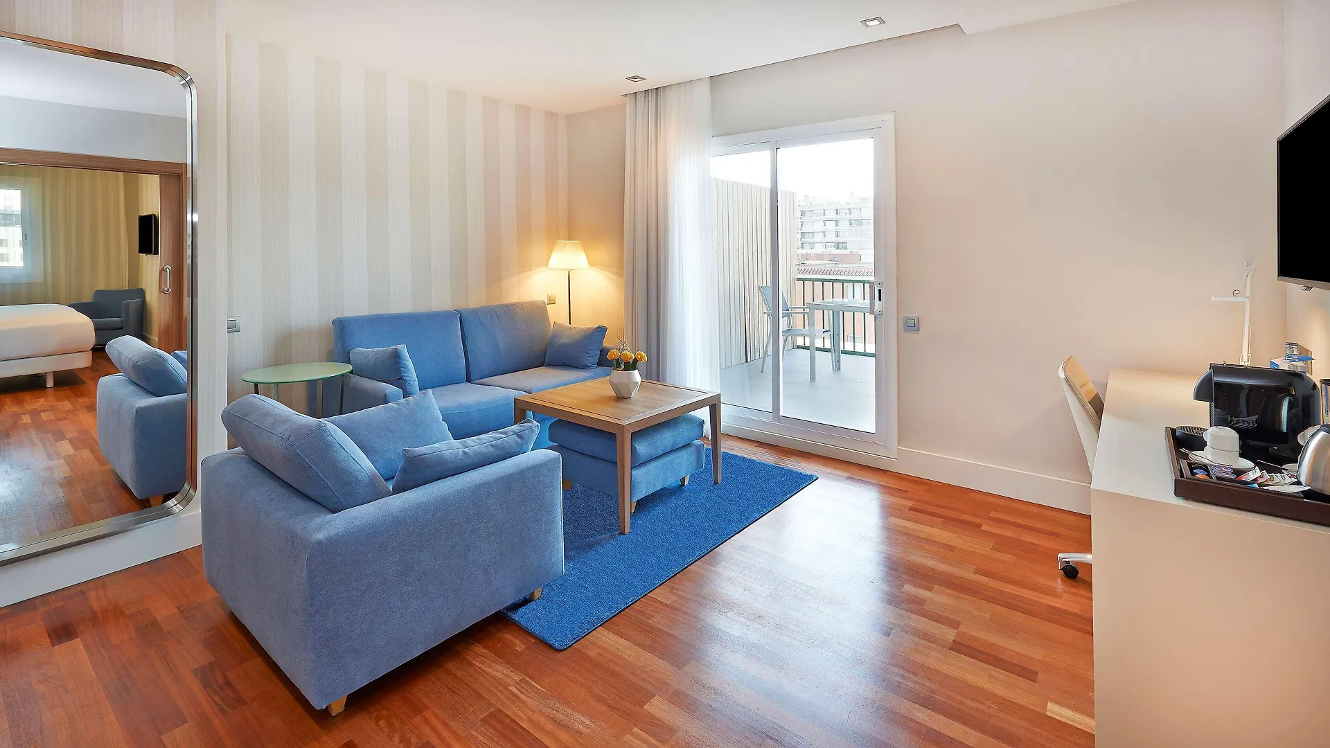 Nh Barcelona Les Corts Hotel