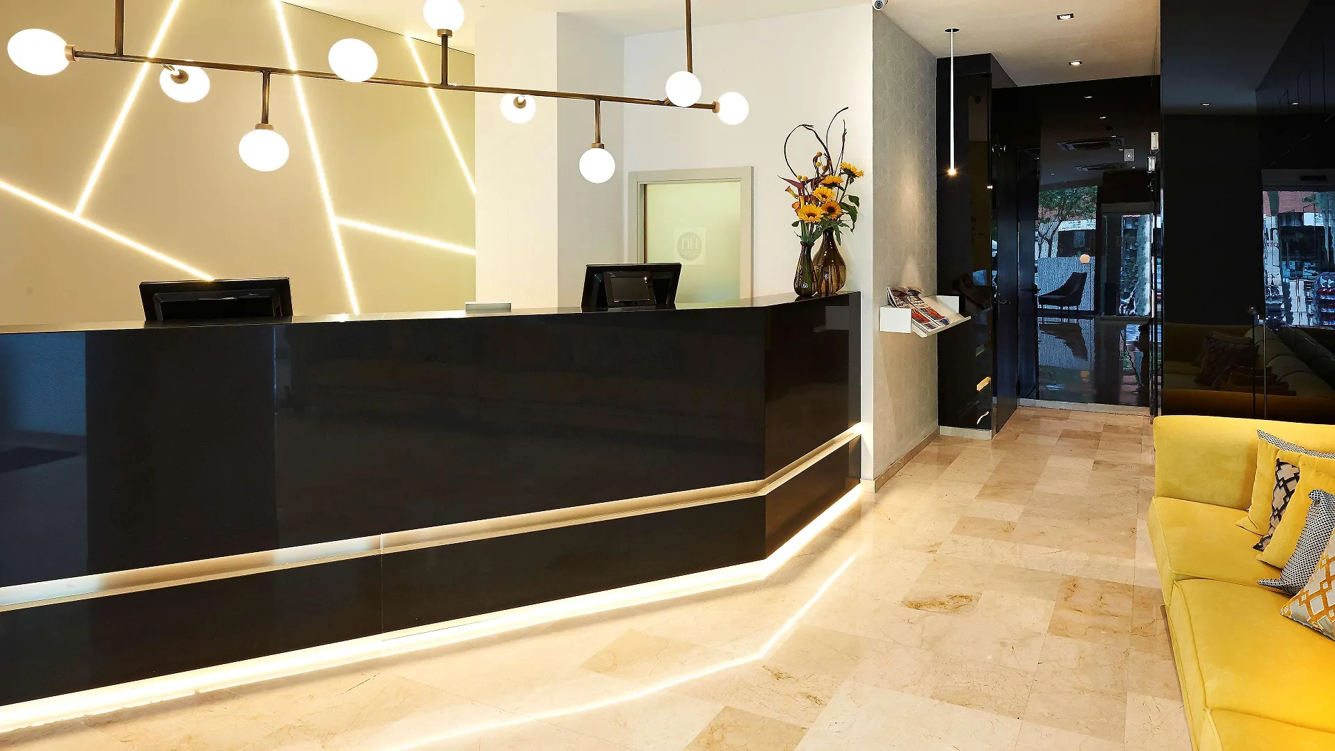 Nh Barcelona Les Corts Hotel
