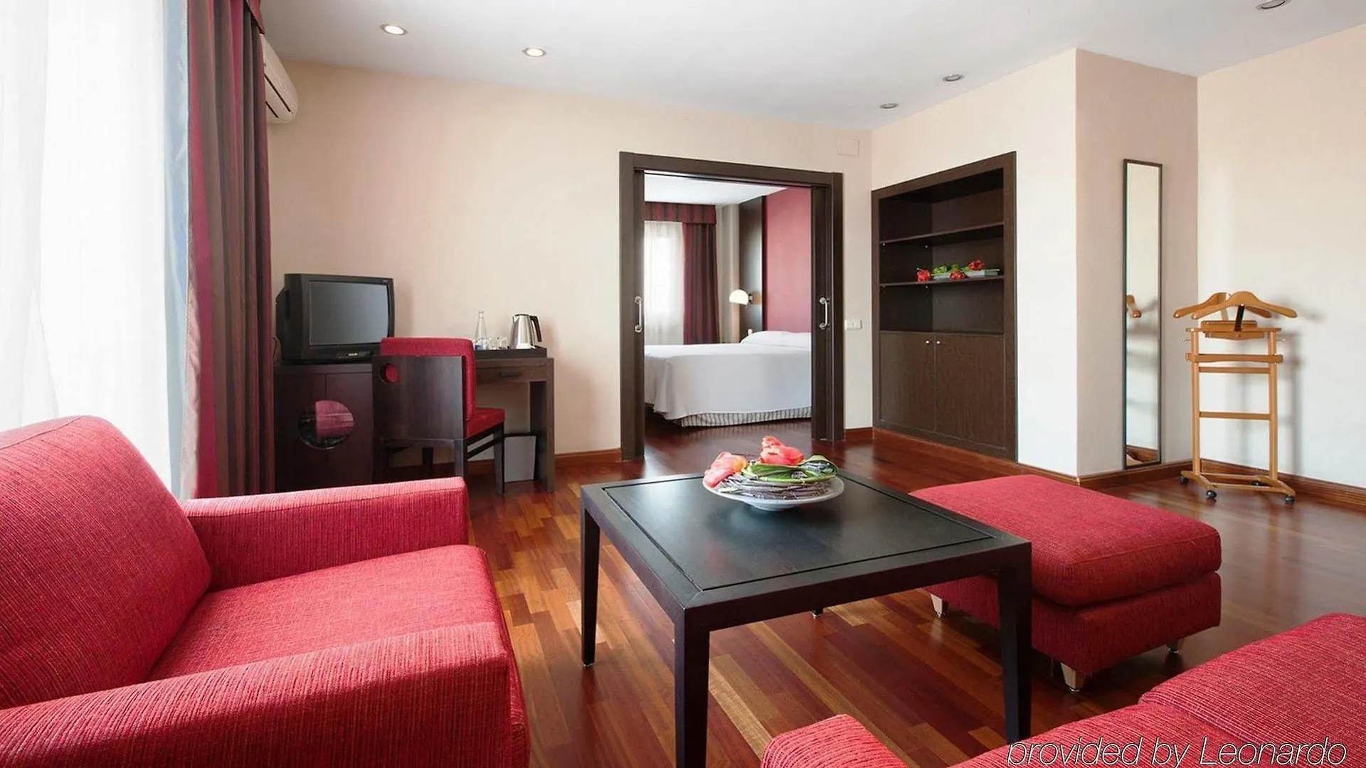 Nh Barcelona Les Corts Hotel 3*,